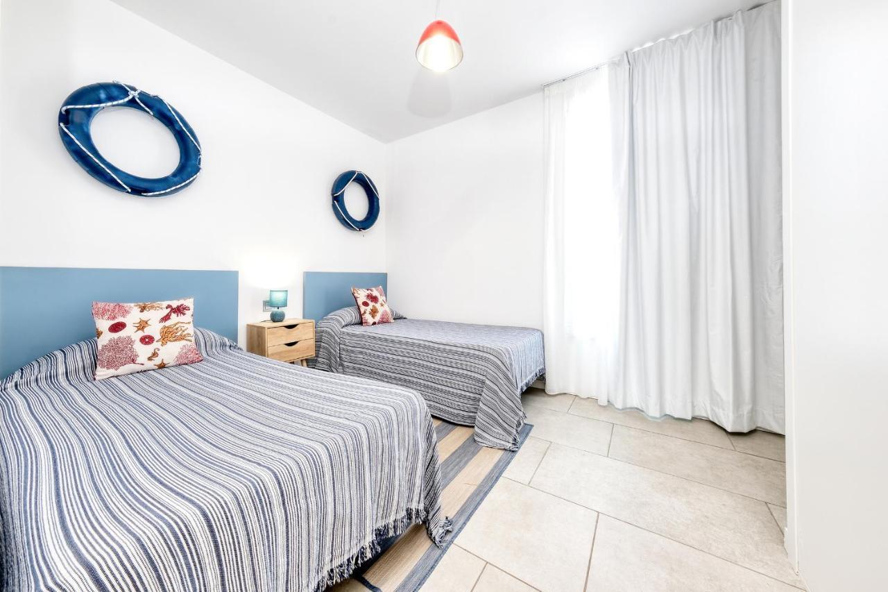 La Marinera House-Near The Beach, Fast Wifi, Air-Con On Main Bedroom And Sat Tv Playa Blanca  Kültér fotó